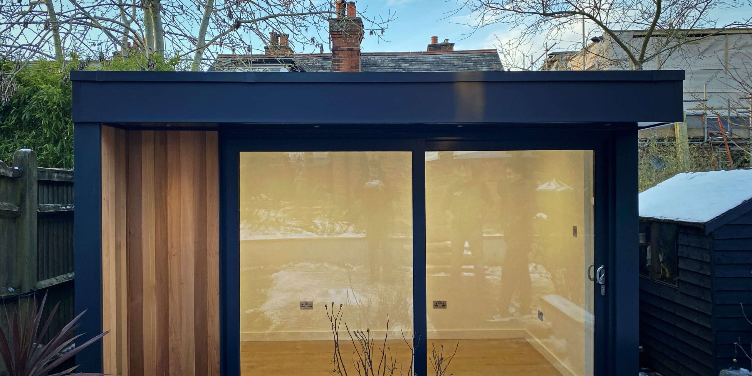 Midi Garden Office In Kent