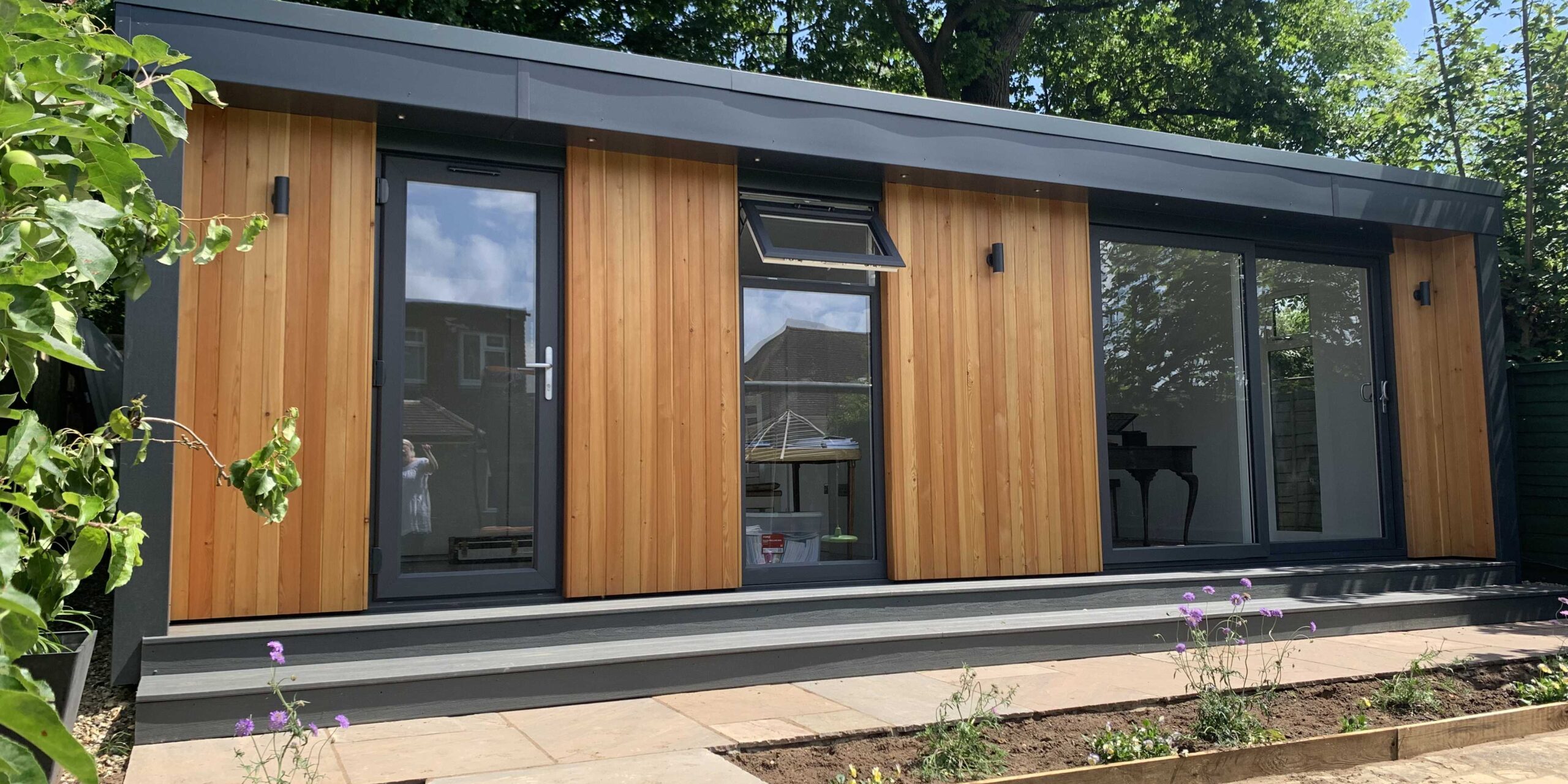 Garden Rooms Kent Background Image