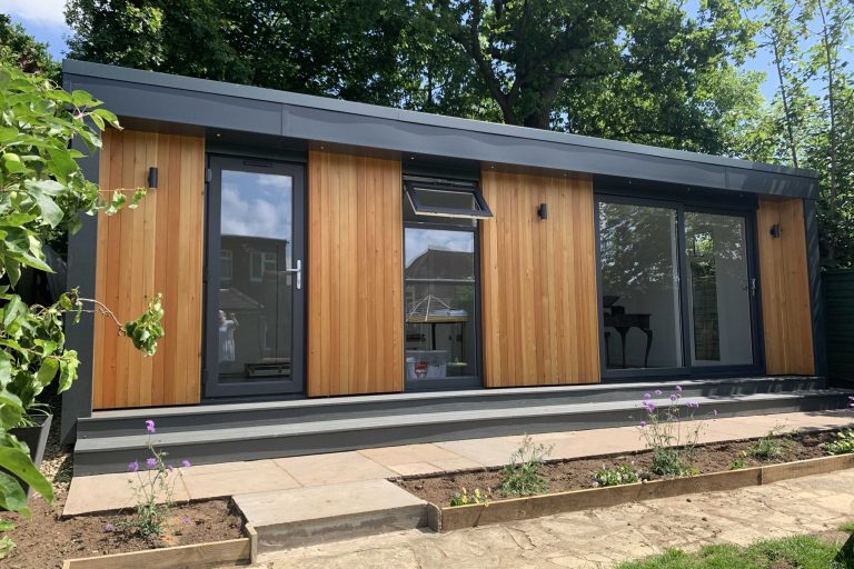 Garden Rooms Kent Background Image